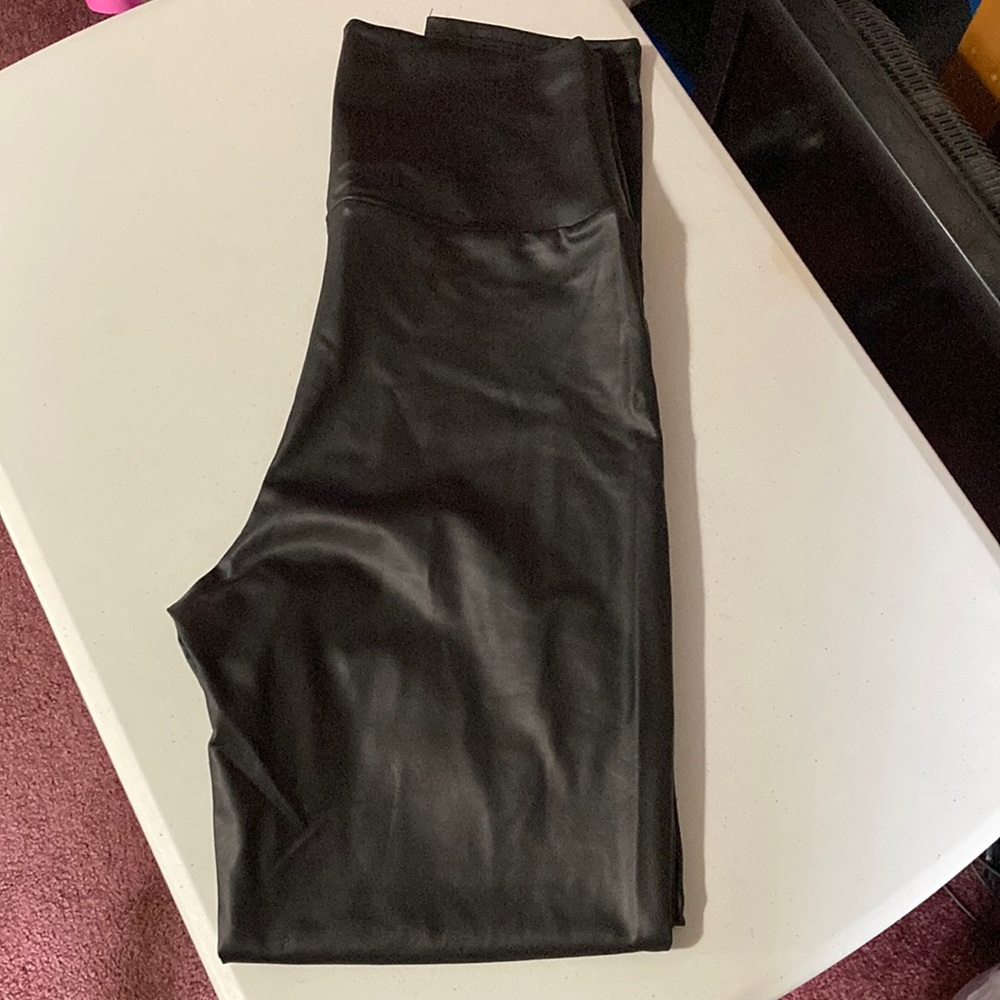 Black Shinny Open Knee Workout Pants NEW WITH TAGS